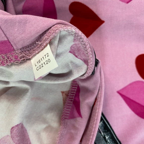 LuLaroe Leggings (T&C) NWOT 3 pr bundle pink hearts scissor red hearts fit 12-18 - Picture 6 of 16